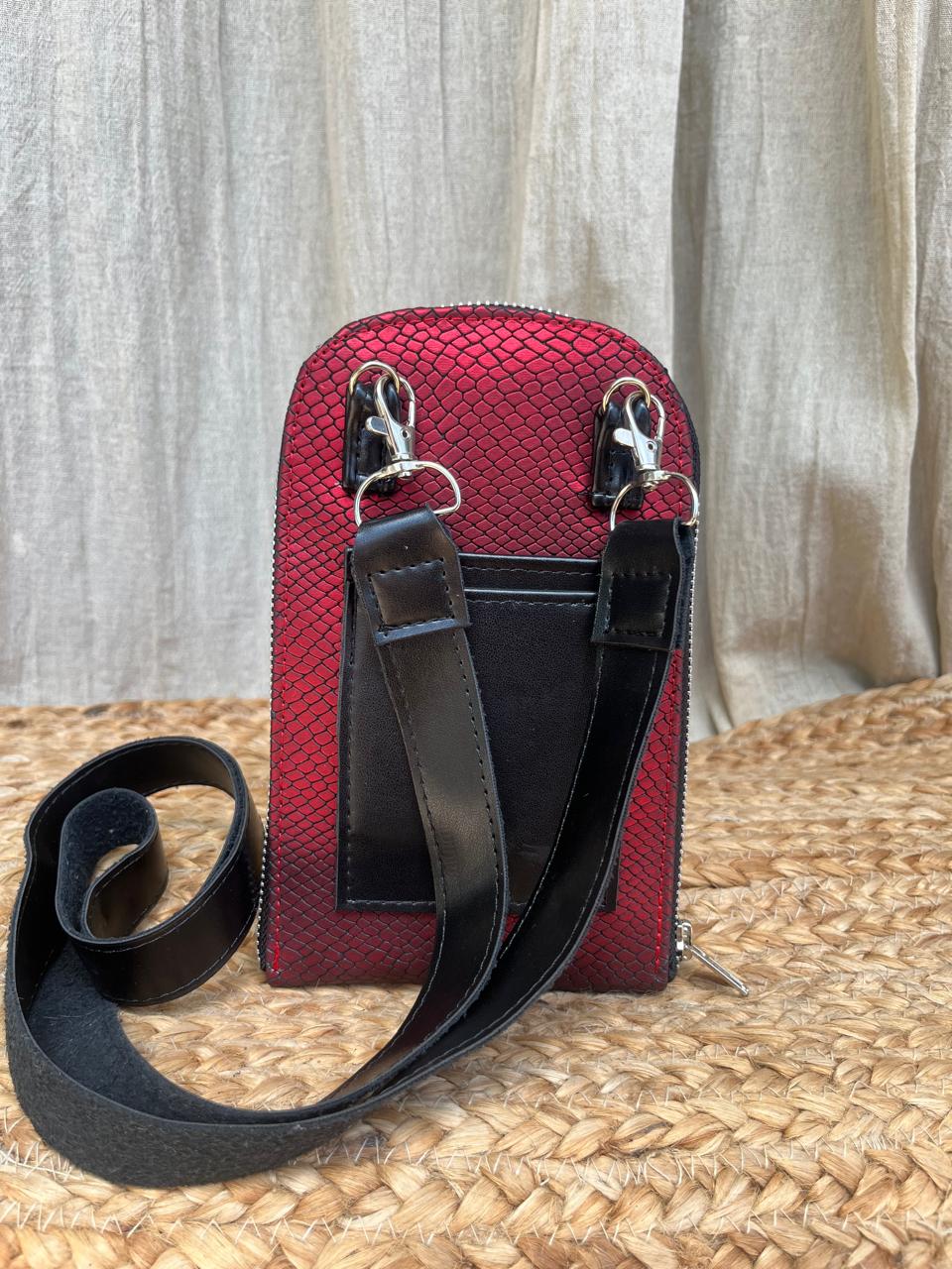 Agatha Art. 8208 Morral rigido porta celu/tarjetas. - Imagen 2