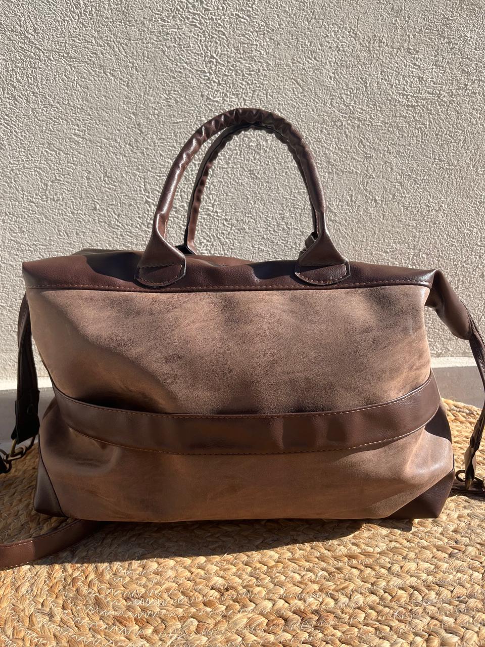 Greta Bolso/Morral Art. 8275 + Tiny Bags. Tamaño xxl. Con agarre para valija. - Imagen 2